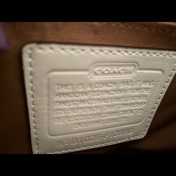 Beautiful Coach bag - Picture 4 of 6